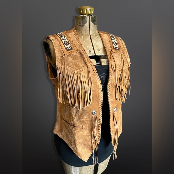 ⚡️SCULLY⚡️ Western Suede Beaded Fringe Vest - Picture 2 of 12